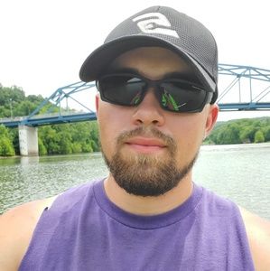 Meet your Posher, Derek